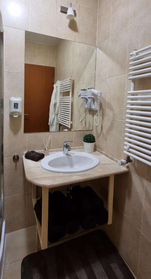 Relax Wellness Manzard Hajduszoboszlo Διαμέρισμα Εξωτερικό φωτογραφία