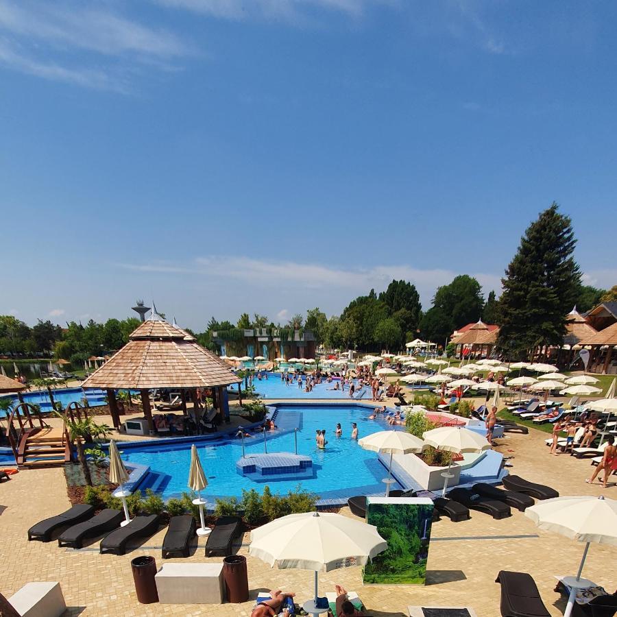 Relax Wellness Manzard Hajduszoboszlo Διαμέρισμα Εξωτερικό φωτογραφία